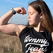 Teen muscle girl Fitness girl Charlyn